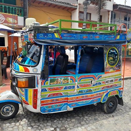 Guatapé El Paraiso Paisa 5 Minutos Del Malecon Parqueadero Privado A מראה חיצוני תמונה